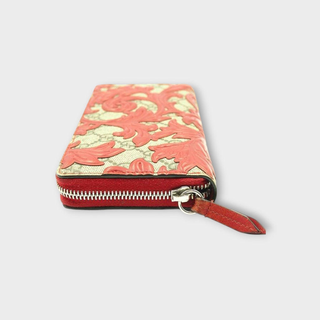 GUCCI Zip Around Arabesque Bag in Beige and Hibiscus Red GG Supreme