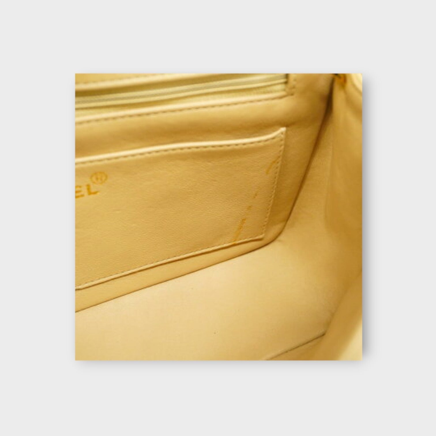CHANEL Matelasse chain shoulder shoulder bag Diana. lambskin