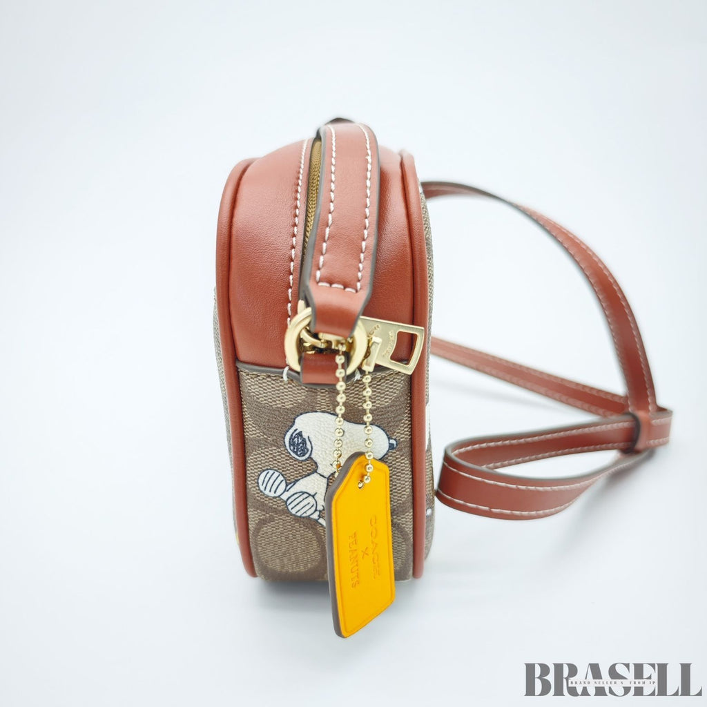 COACH Signature Snoopy Collaboration CF428 Compact Bag Cute Character Khaki