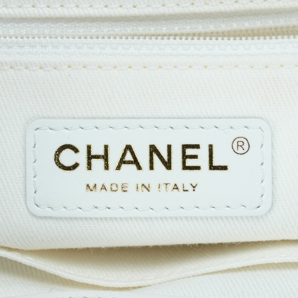 Last Sale CHANEL Matelasse Affinity 2Way Shoulder Bag Caviar calfskin White