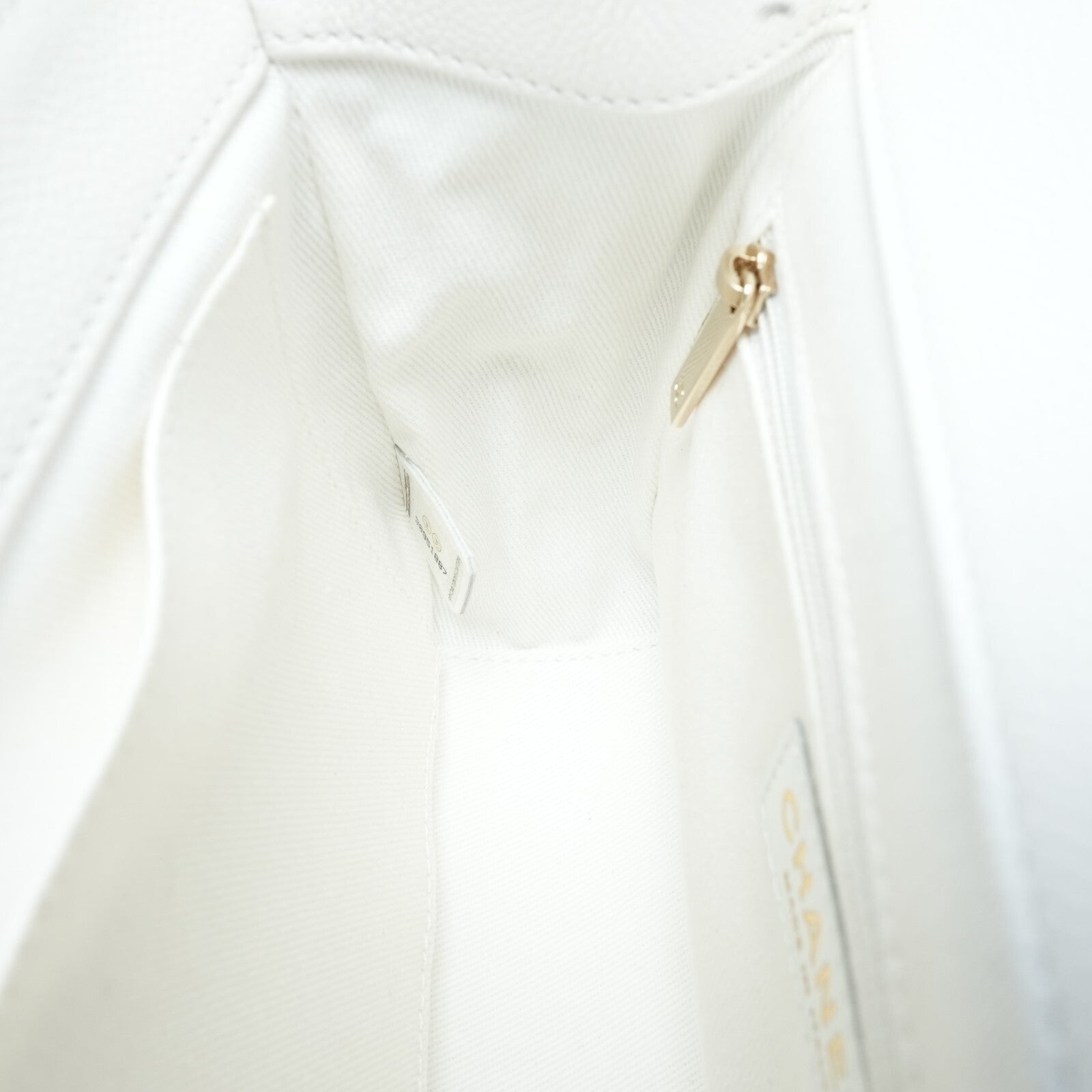 Last Sale CHANEL Matelasse Affinity 2Way Shoulder Bag Caviar calfskin White