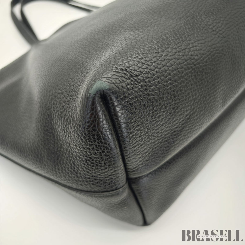Ferragamo Gancini Tote Bag Black color Leather Women's