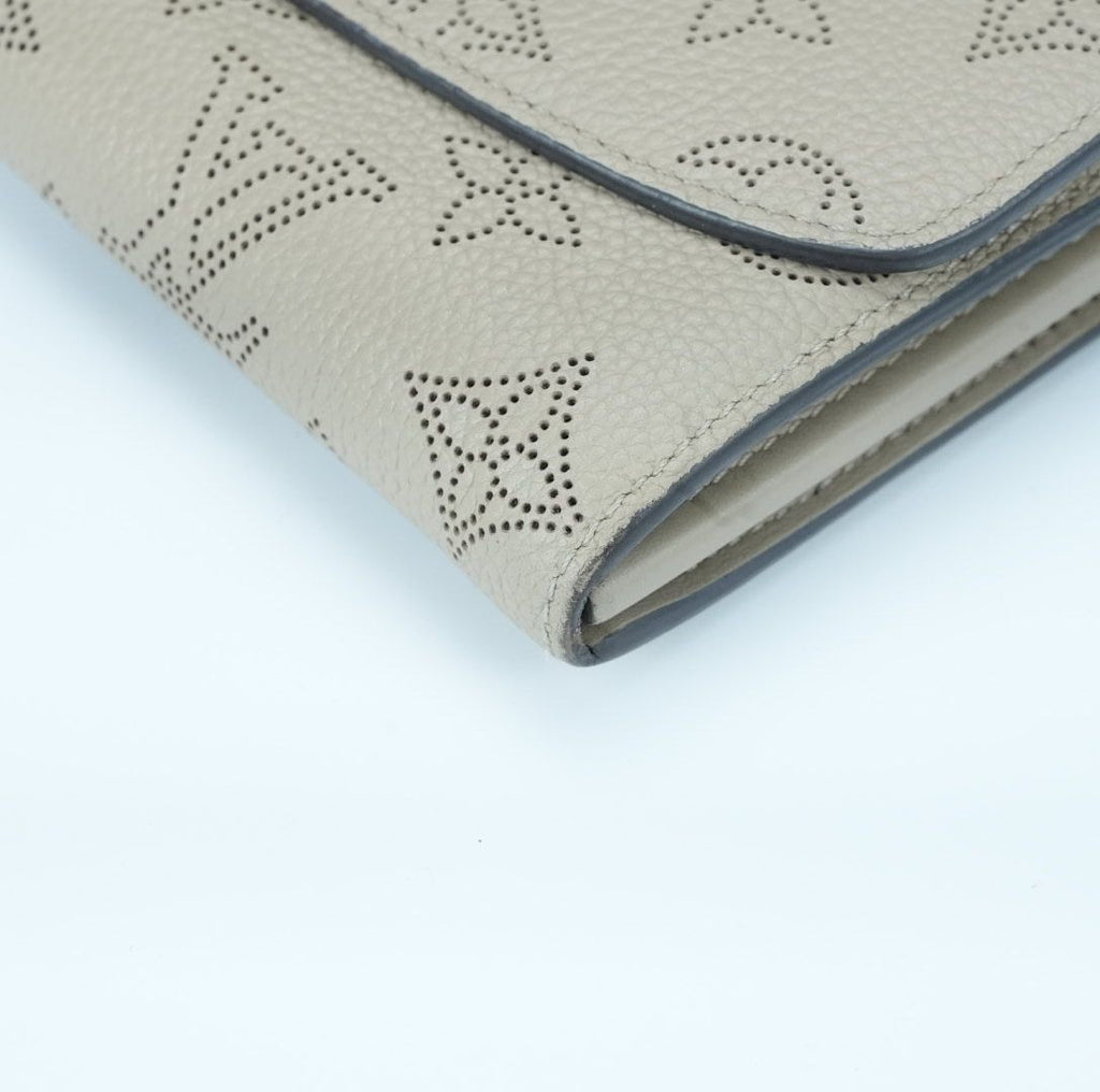 LOUIS VUITTON Mahina Portefeuille Iris Long Wallet M60144 Beige