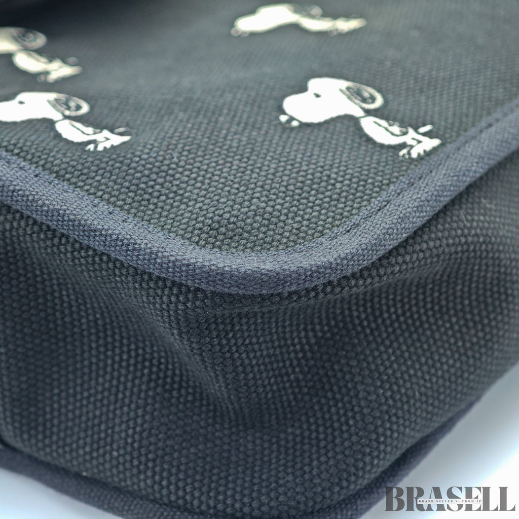 COACH Cargo Camera Bag with Snoopy Print Compact Bag Black