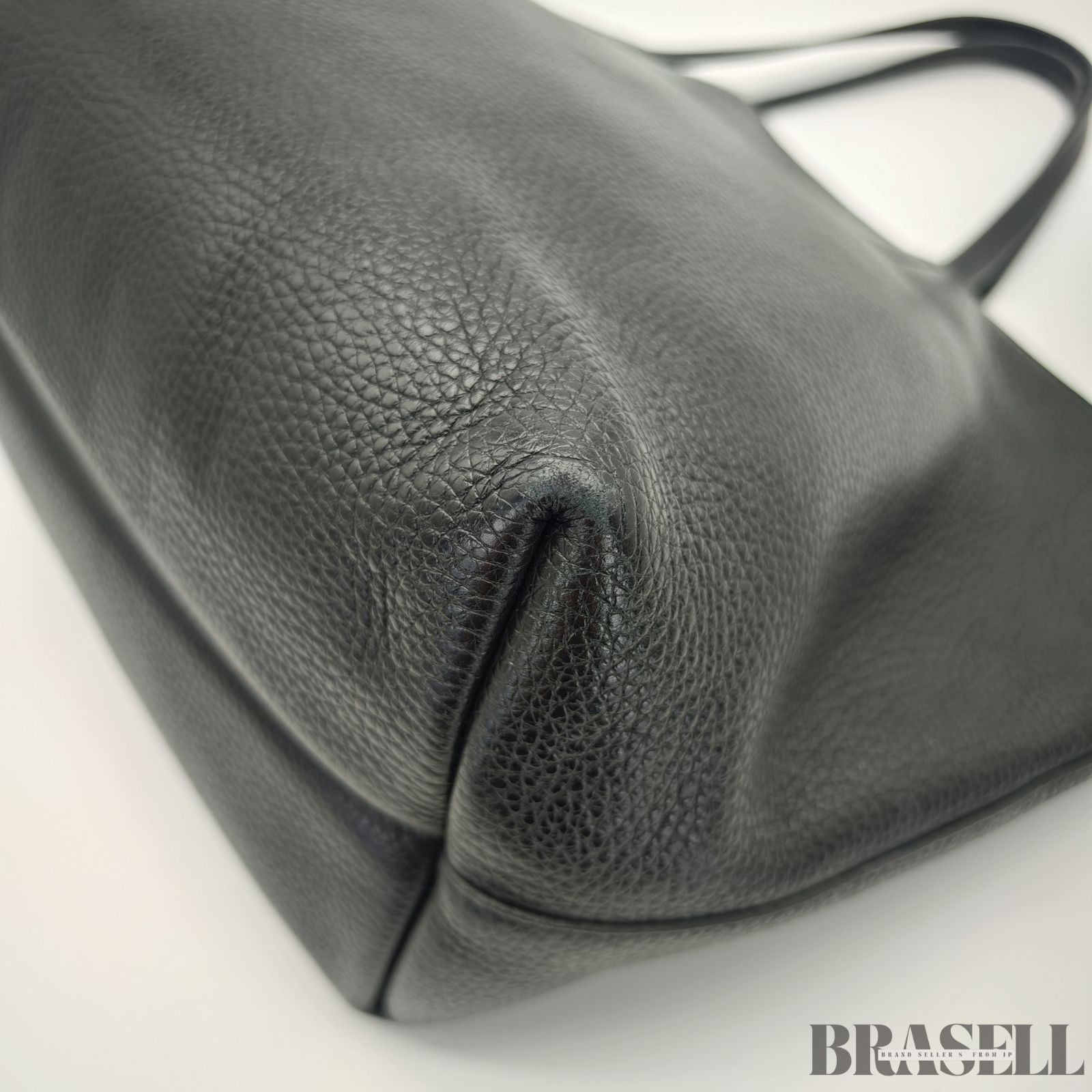 Ferragamo Gancini Tote Bag Black color Leather Women's