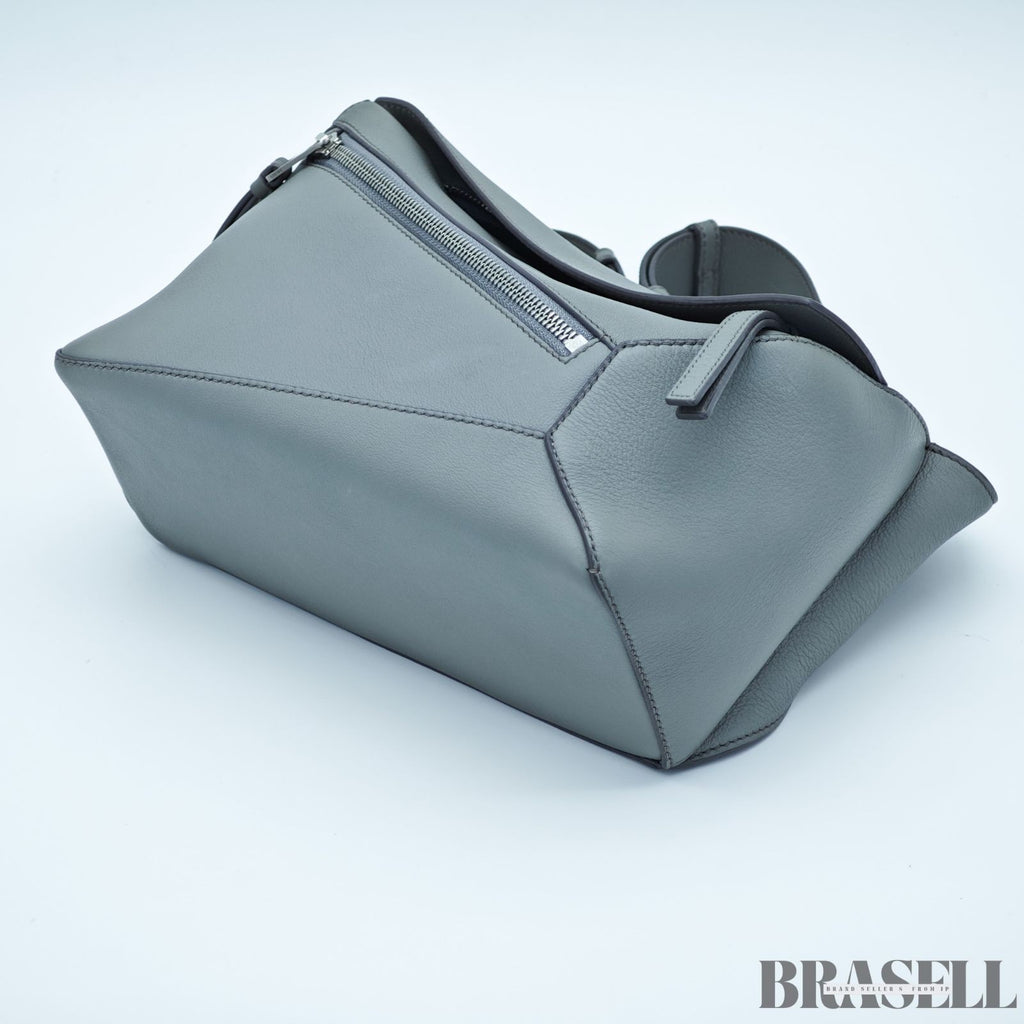 LOEWE Puzzle Bum Bag Small B510P35X09 Unique Cube-shaped Body/Shoulder Bag Gray