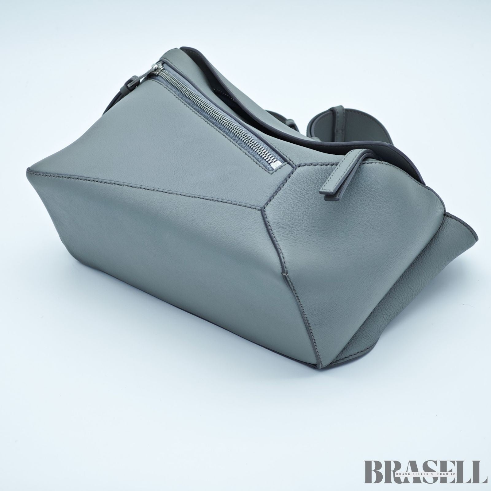 LOEWE Puzzle Bum Bag Small B510P35X09 Unique Cube-shaped Body/Shoulder Bag Gray