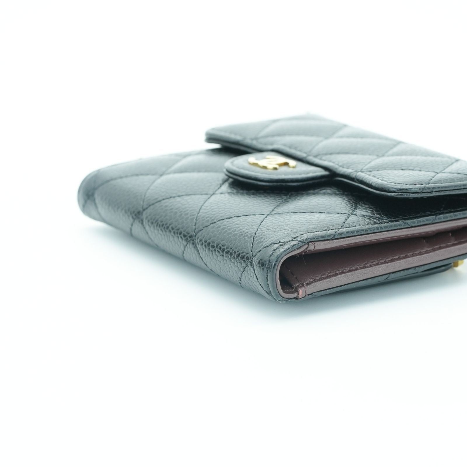 CHANEL Matelasse Bifold Wallet with Bill Compartment and Card Case Black