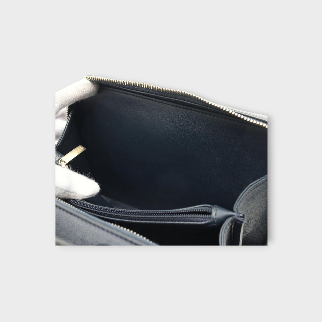 CHANEL CC Filigree Matelasse Shoulder Bag Navy Leather