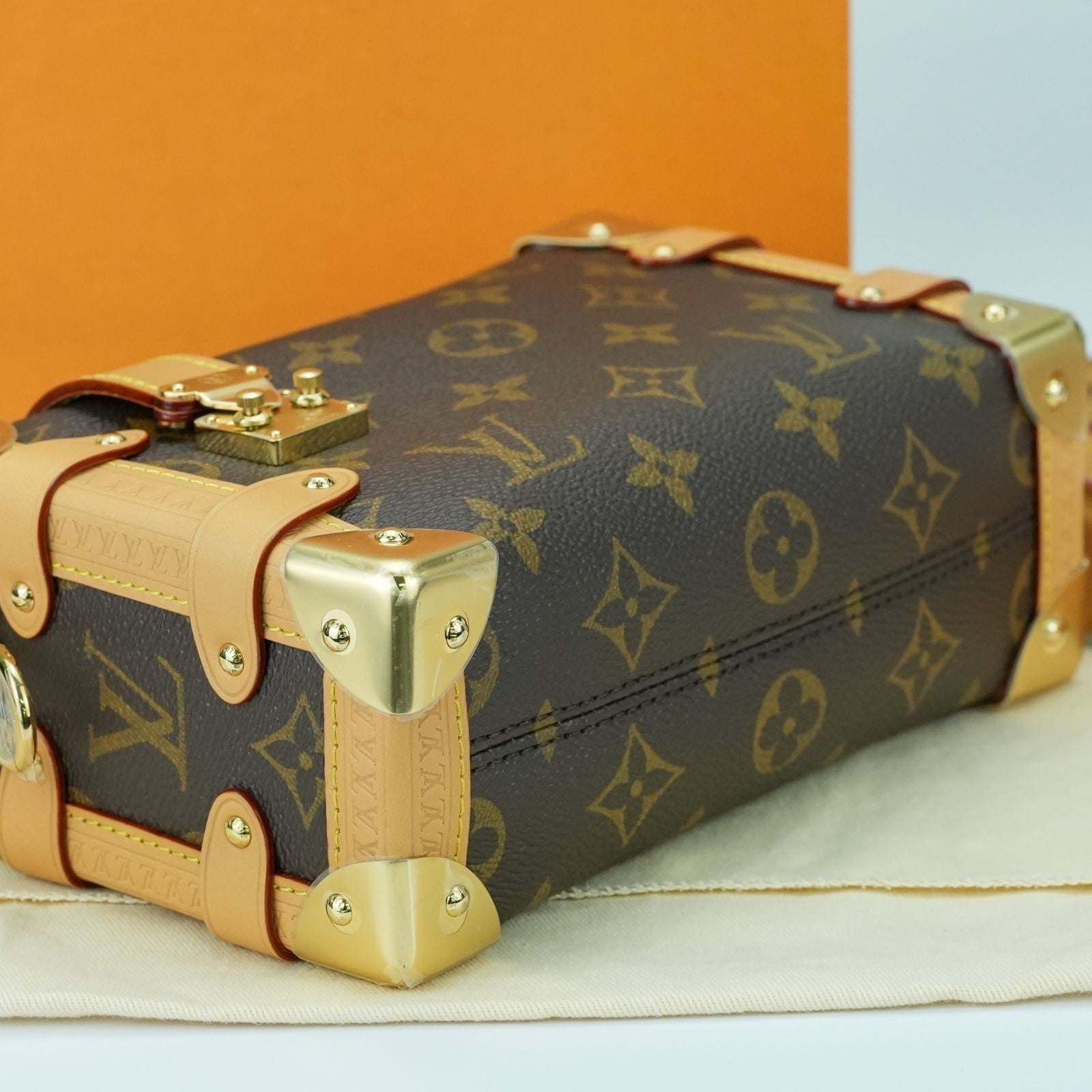 LOUIS VUITTON Monogram Side Trunk PM M46815 Shoulder Bag