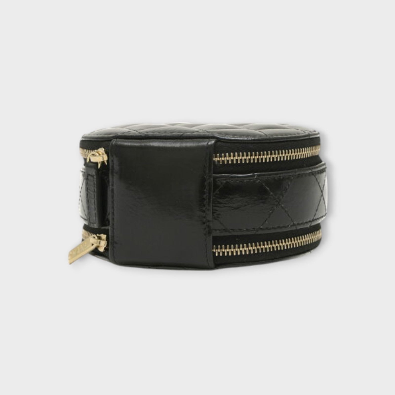 Chanel Matelasse Round Chain Shoulder Bag in Calfskin Black AP2502
