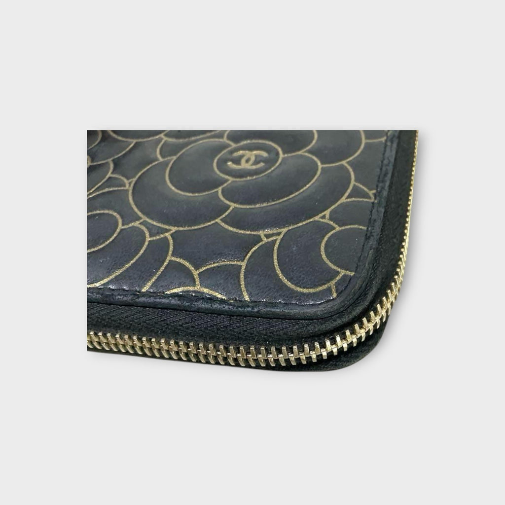 CHANEL Camellia Zippy Long Wallet with Gold Line and Coco Mark
