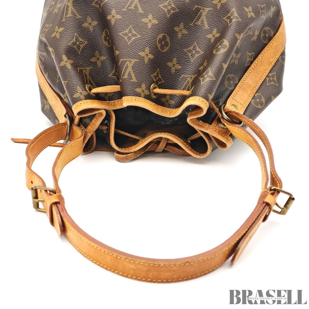 Auth LOUIS VUITTON Monogram Petit Noe M42226 Women Drawstring Shoulder Bag