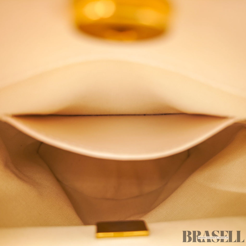 Zaino Chanel Matelassé Catena Bianco Zaino Borsa Oro Ferramenta Donna