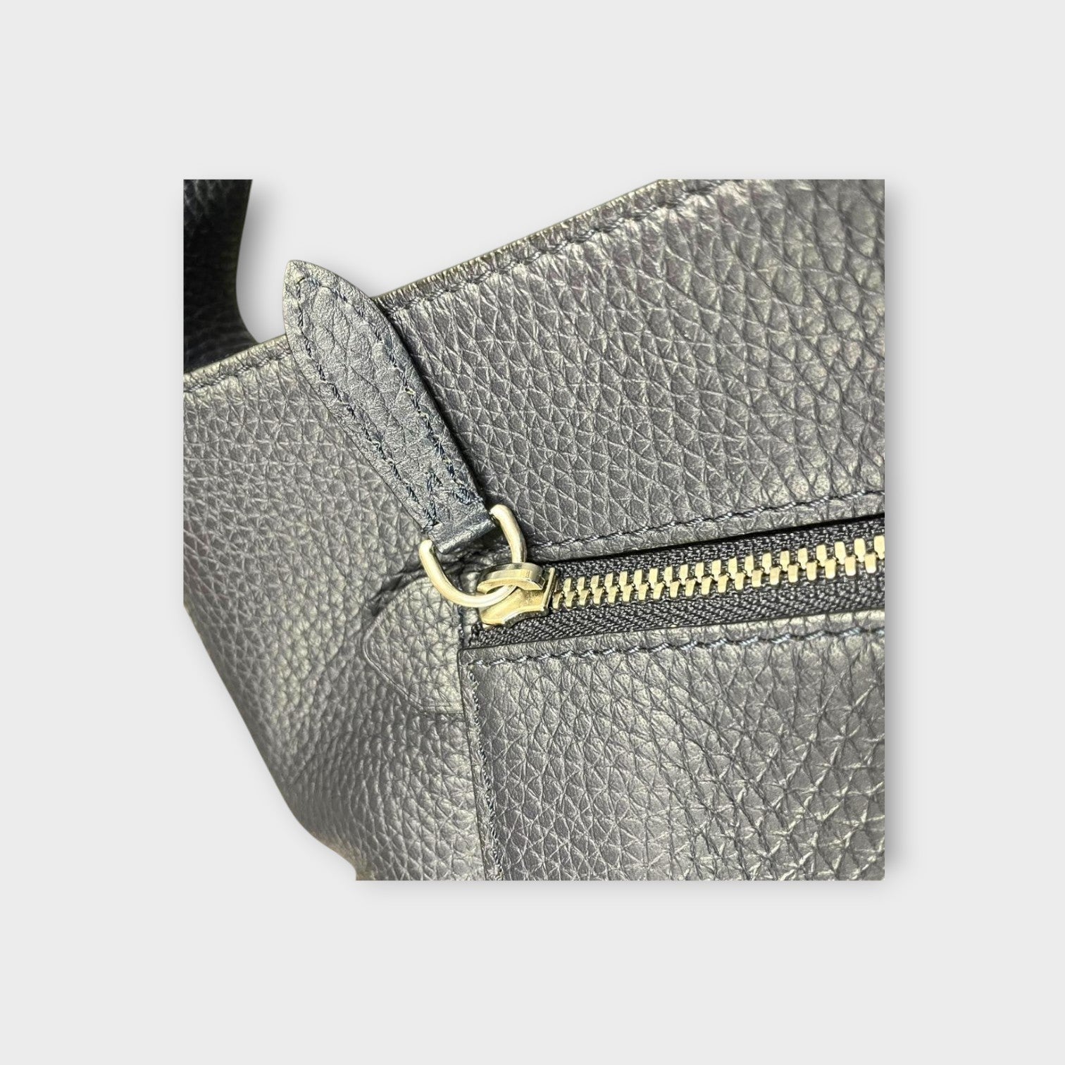 Louis Vuitton Eastside Messenger M53465 Shoulder Bag Logo Navy Leather 【A】