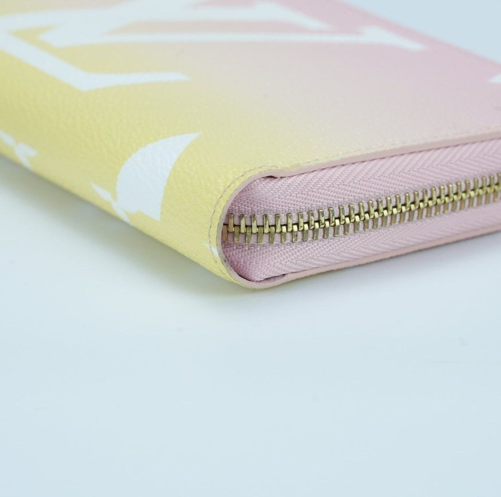 LOUIS VUITTON By the Pool Zippy Wallet M80361 Long Wallet Light Pink