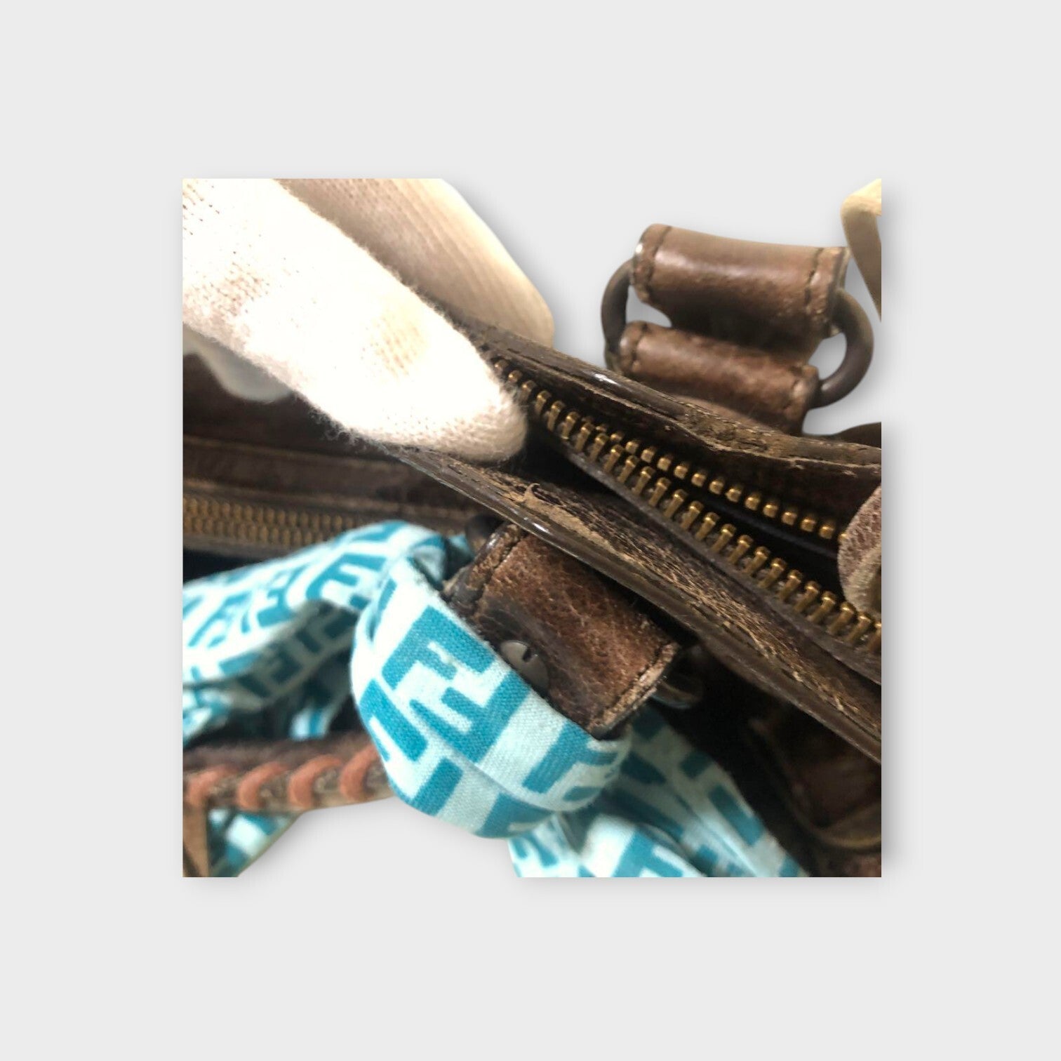 BALENCIAGA  Shoulder bag dark brown leather