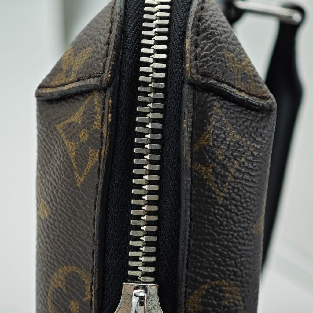 LOUIS VUITTON Monogram Macather PDJ Porte Documan Jour NM Business Bag M54019