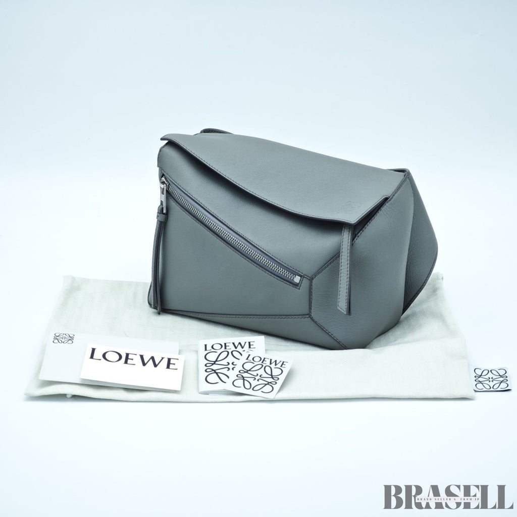 LOEWE Puzzle Bum Bag Small B510P35X09 Unique Cube-shaped Body/Shoulder Bag Gray