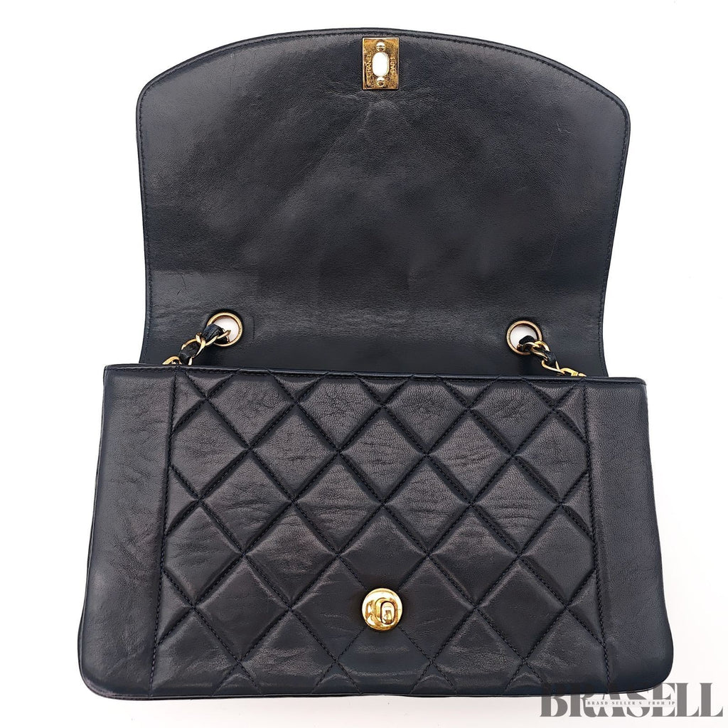 Chanel Diana 25 Bag Handbag Matelassé Flap Black Lambskin Women’s Guarantee Card