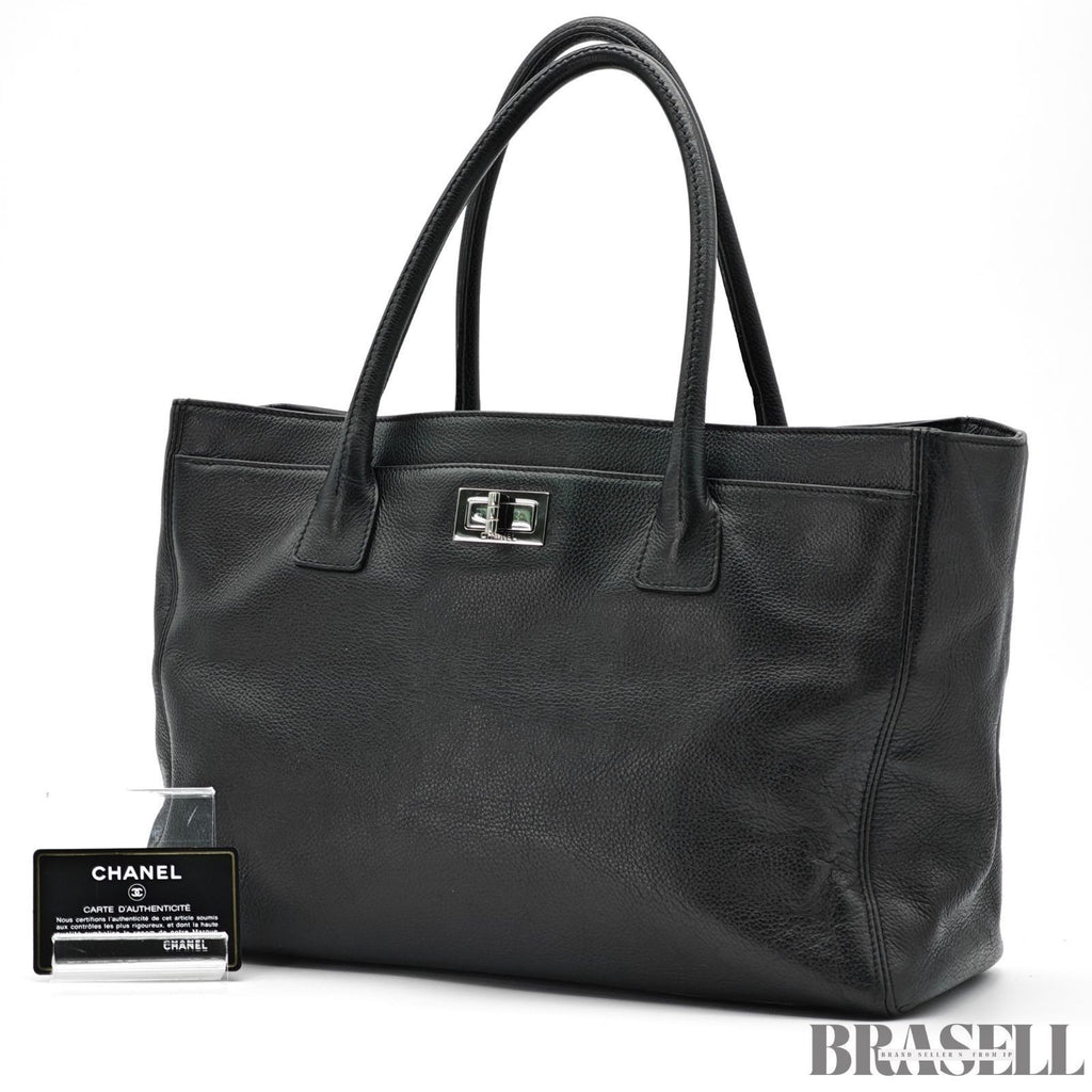 CHANEL Turnlock Caviar Skin Tote Bag Black Large CC Shoulder Bag Women's