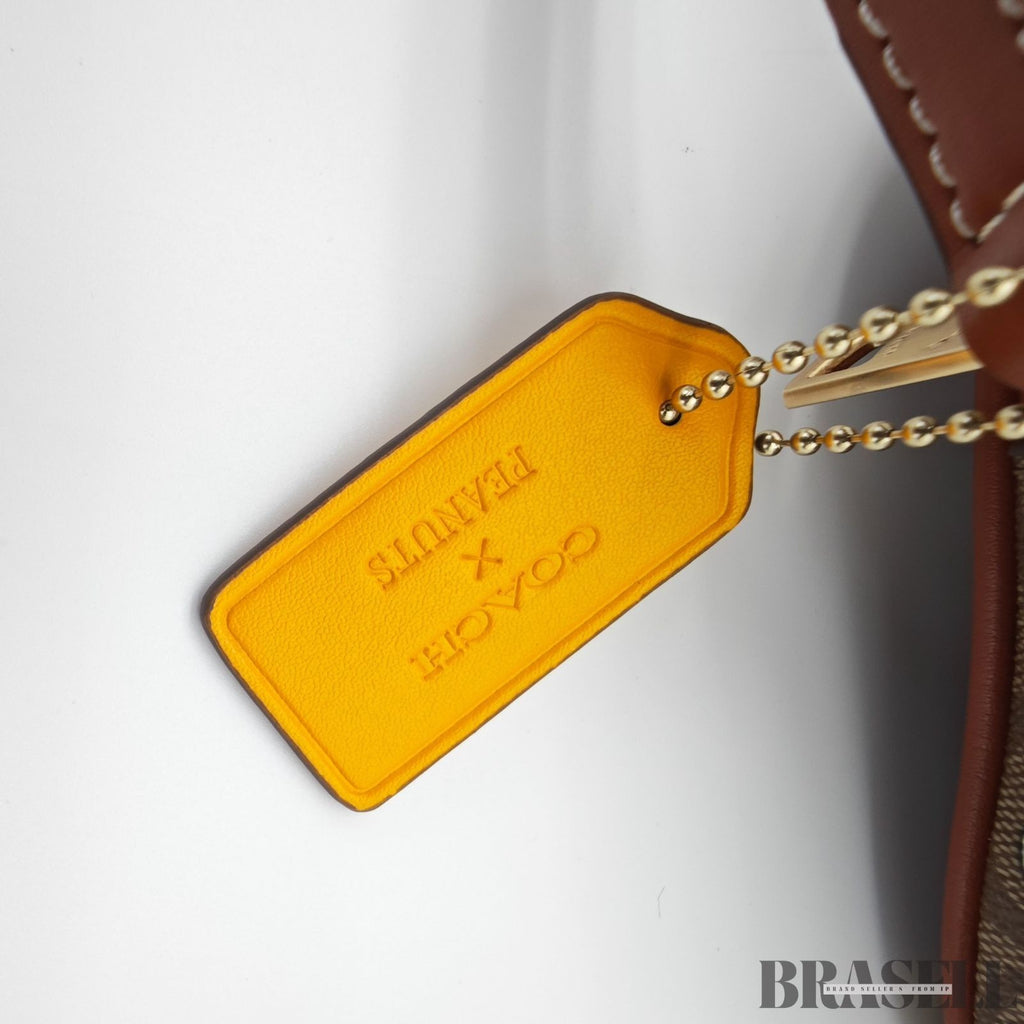 COACH Signature Snoopy Collaboration CF428 Compact Bag Cute Character Khaki