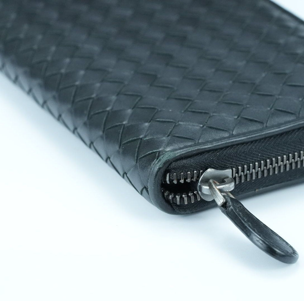 BOTTEGA VENETA Intrecciato Long Wallet Black for Men and Women