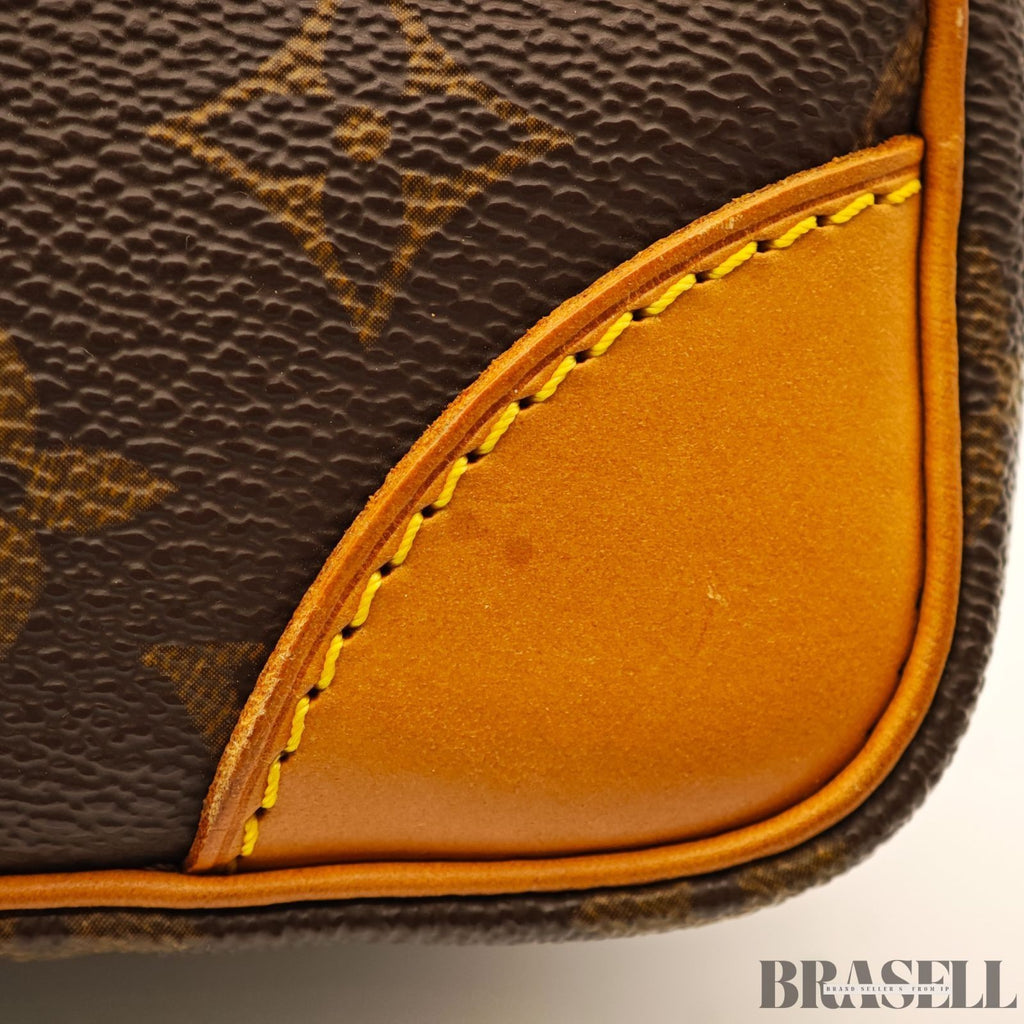 LOUIS VUITTON Amazon Crossbody Shoulder Bag Monogram Leather Brown M45236