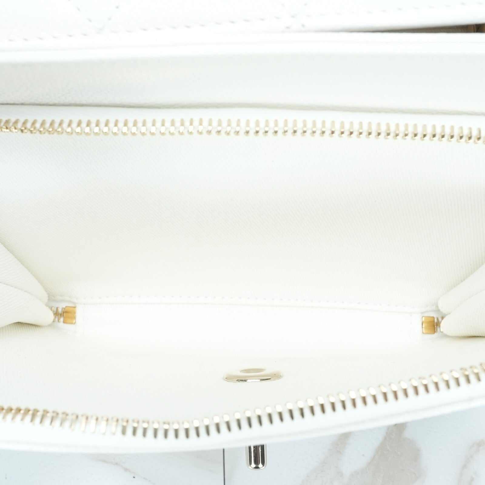 Last Sale CHANEL Matelasse Affinity 2Way Shoulder Bag Caviar calfskin White