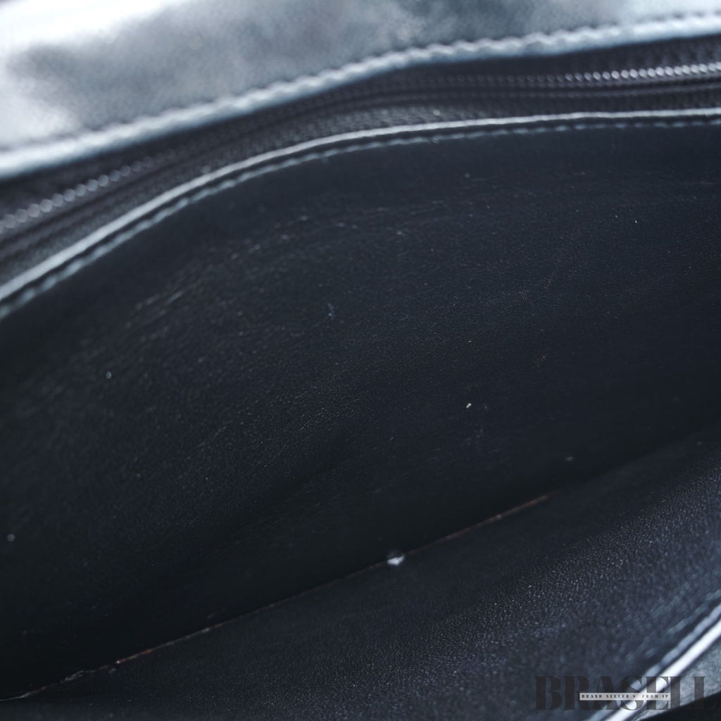 CHANEL Matelasse Lambskin Maxi Jumbo Classic Flap Bag Black Quilted Shoulder Bag