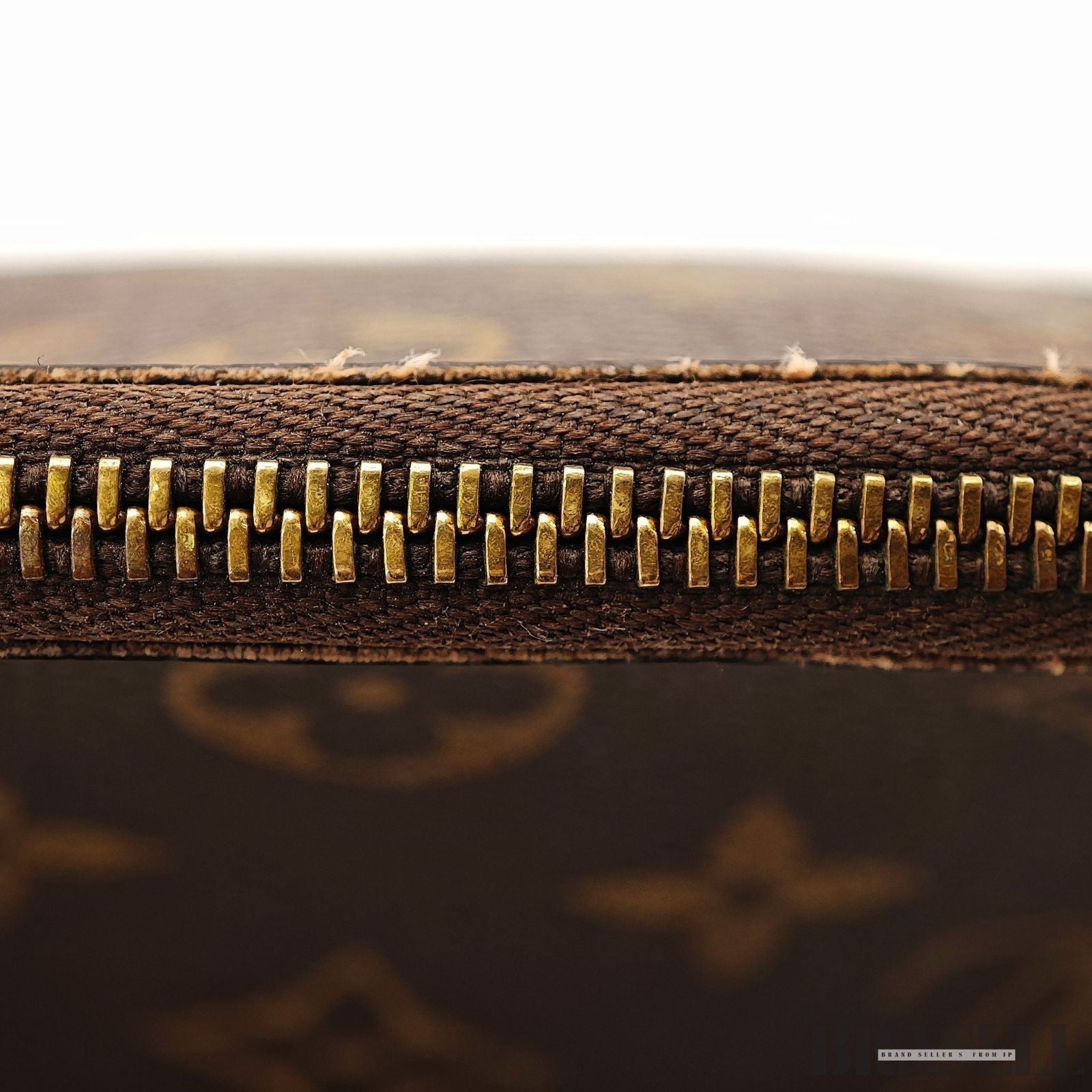 LOUIS VUITTON Logo Pochette Cosmetic PM Pouch Monogram Leather Brown M47515