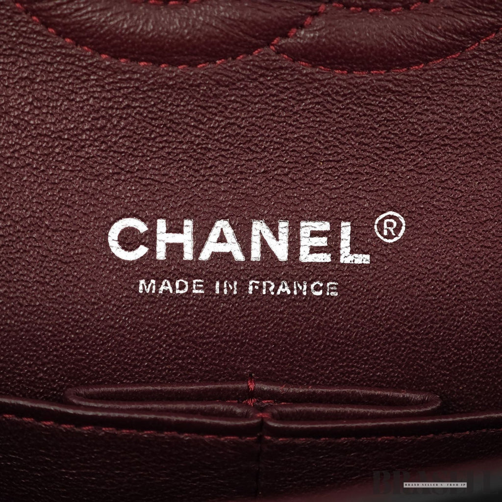 CHANEL Matelasse Classic Flap 25 A01112 Black Shoulder Bag w/ Dust Bag Card