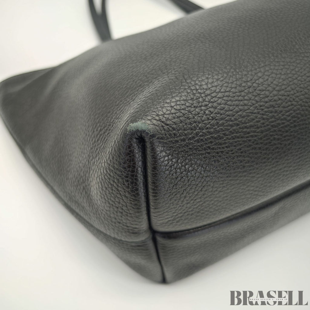 Ferragamo Gancini Tote Bag Black color Leather Women's