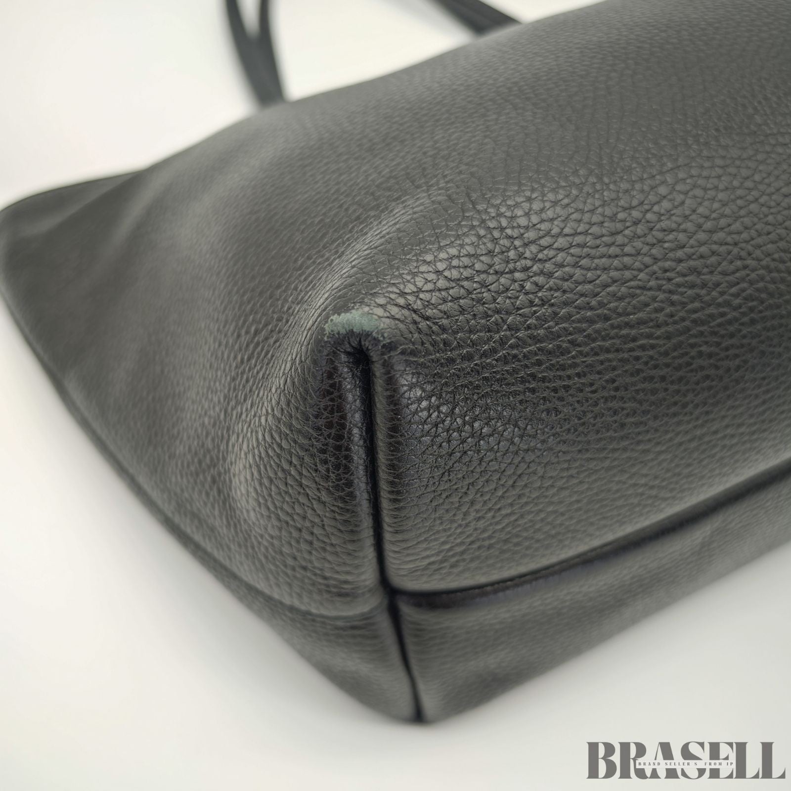 Ferragamo Gancini Tote Bag Black color Leather Women's