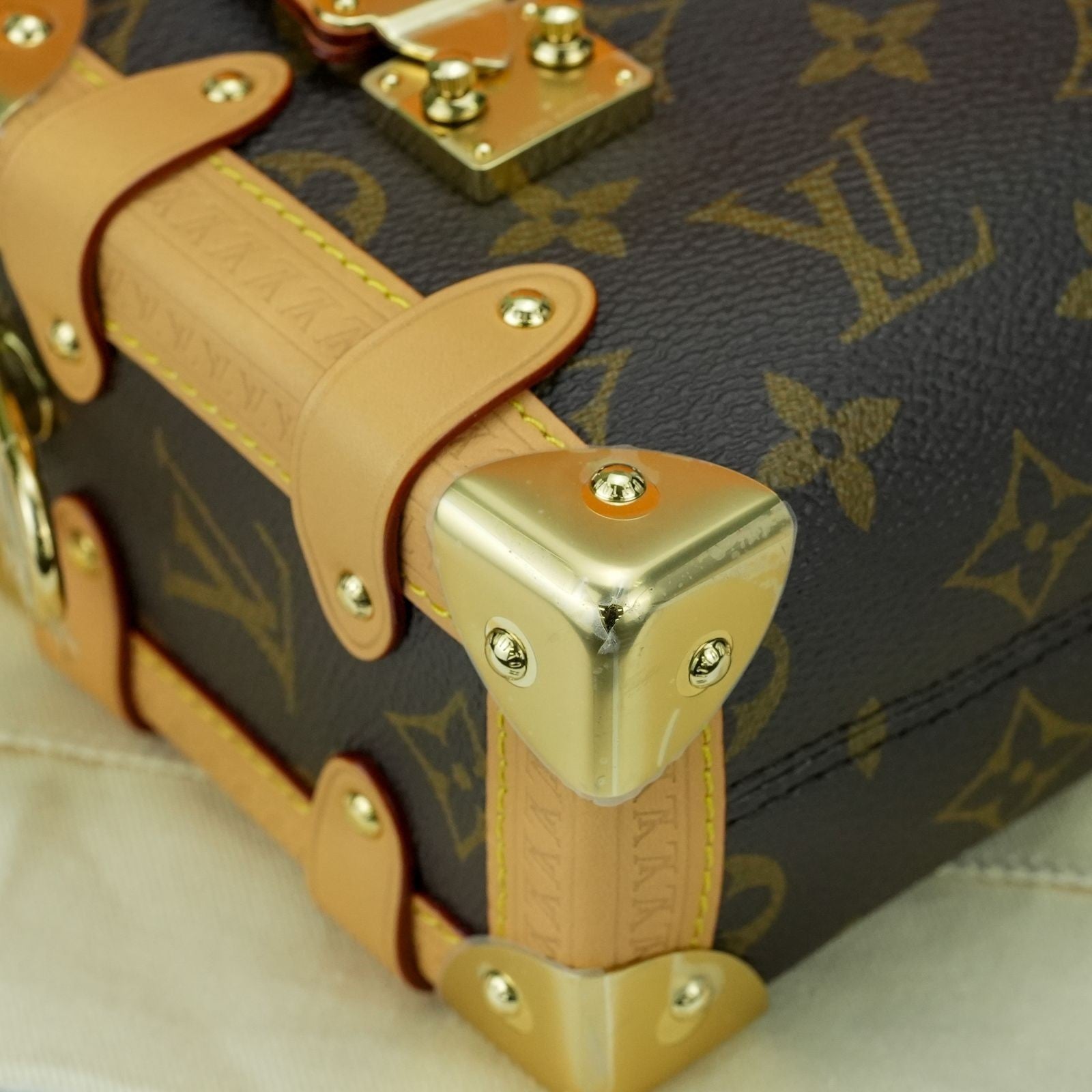 LOUIS VUITTON Monogram Side Trunk PM M46815 Shoulder Bag
