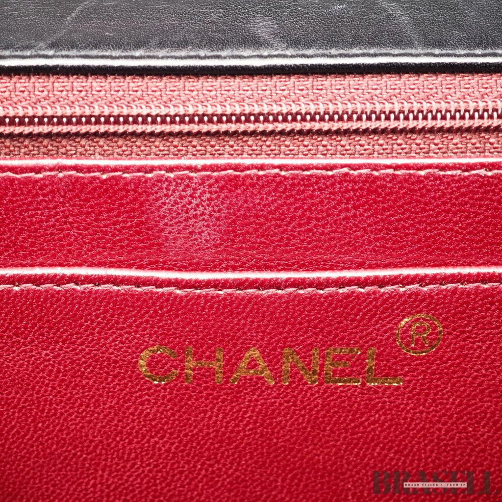 CHANEL Maxi Jumbo Matelasse Quilted Lambskin Chain Handbag Top Handle Bag Black