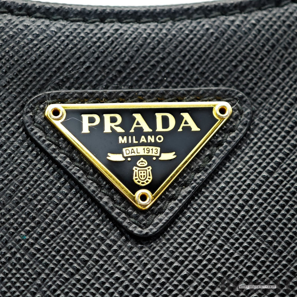 PRADA Re-Edition 2005 Saffiano 1BH204 Handbag Chain Nero Black Leather