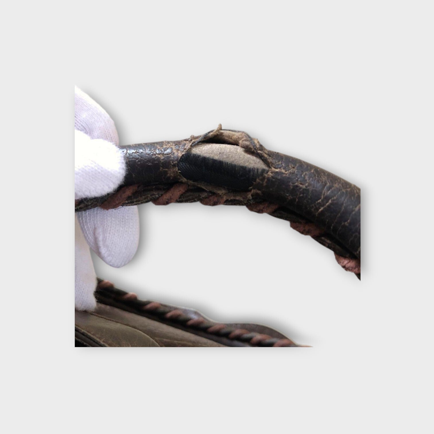 BALENCIAGA  Shoulder bag dark brown leather