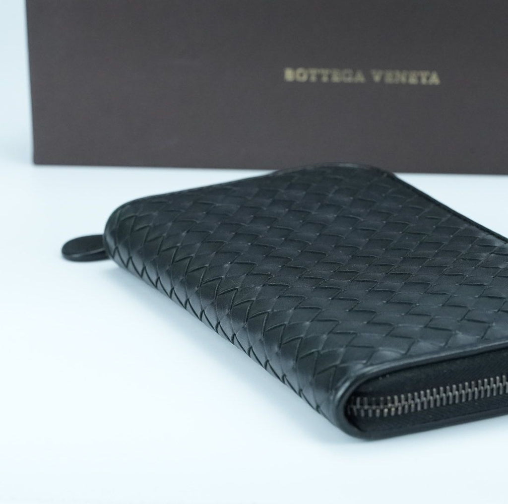 BOTTEGA VENETA Intrecciato Long Wallet Black for Men and Women