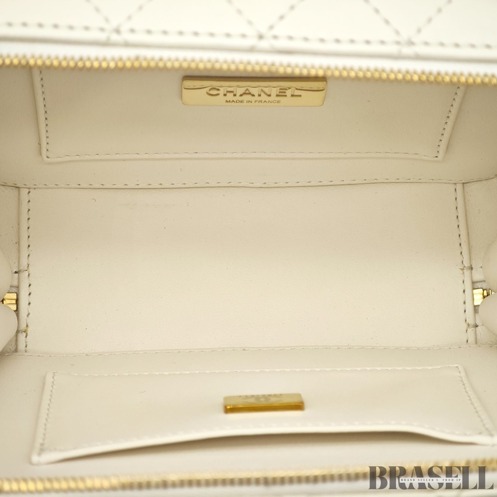 Chanel Matelassé Camera Bag AS4817 Shoulder Bag Compact With Mirror White