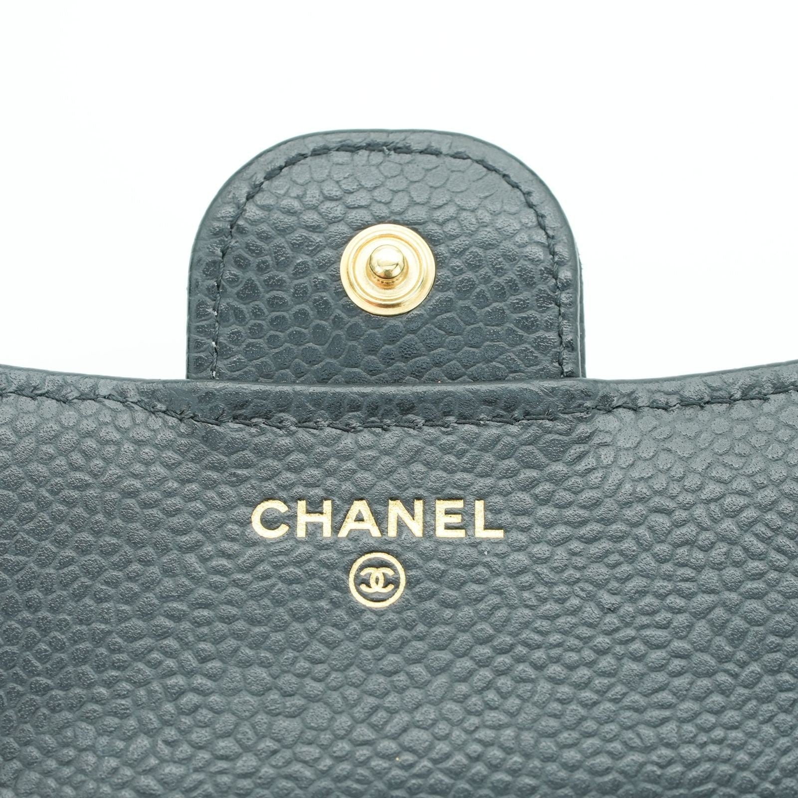 CHANEL Matelasse Bifold Wallet with Bill Compartment and Card Case Black