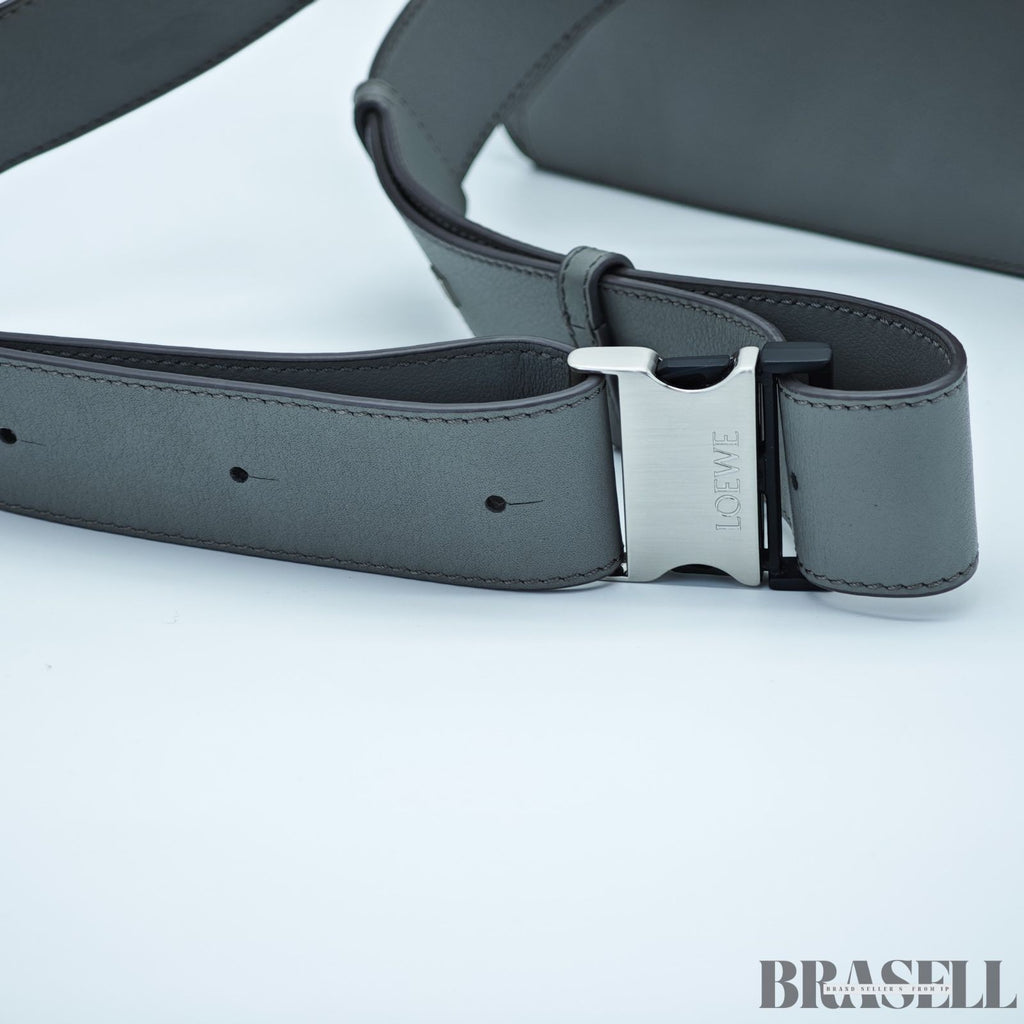 LOEWE Puzzle Bum Bag Small B510P35X09 Unique Cube-shaped Body/Shoulder Bag Gray