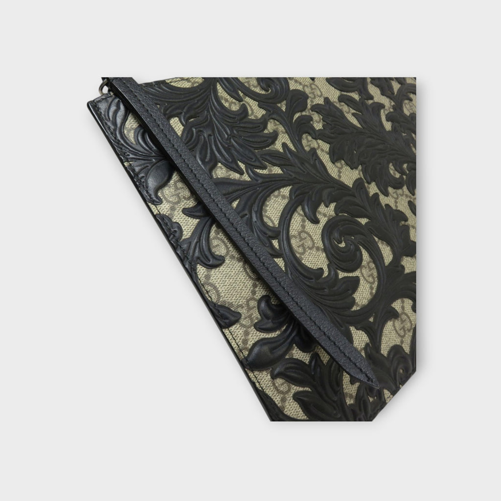 GUCCI GG Supreme Arabesque Clutch Bag 410810