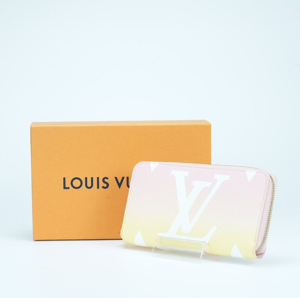 LOUIS VUITTON By the Pool Zippy Wallet M80361 Long Wallet Light Pink