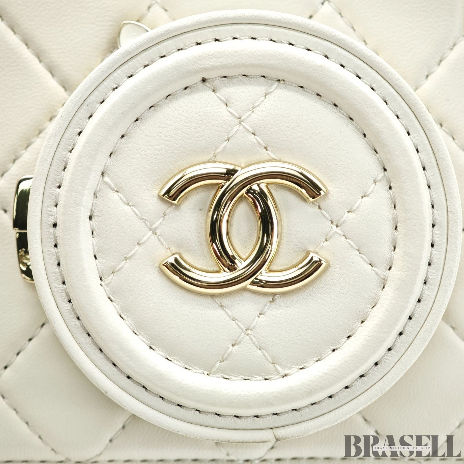 Chanel Matelassé Camera Bag AS4817 Shoulder Bag Compact With Mirror White
