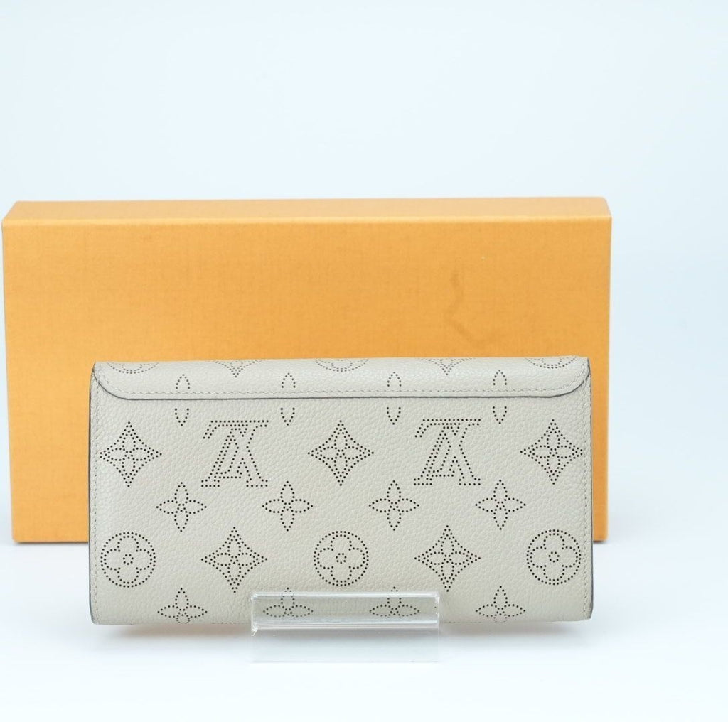 LOUIS VUITTON Mahina Portefeuille Iris Long Wallet M60144 Beige