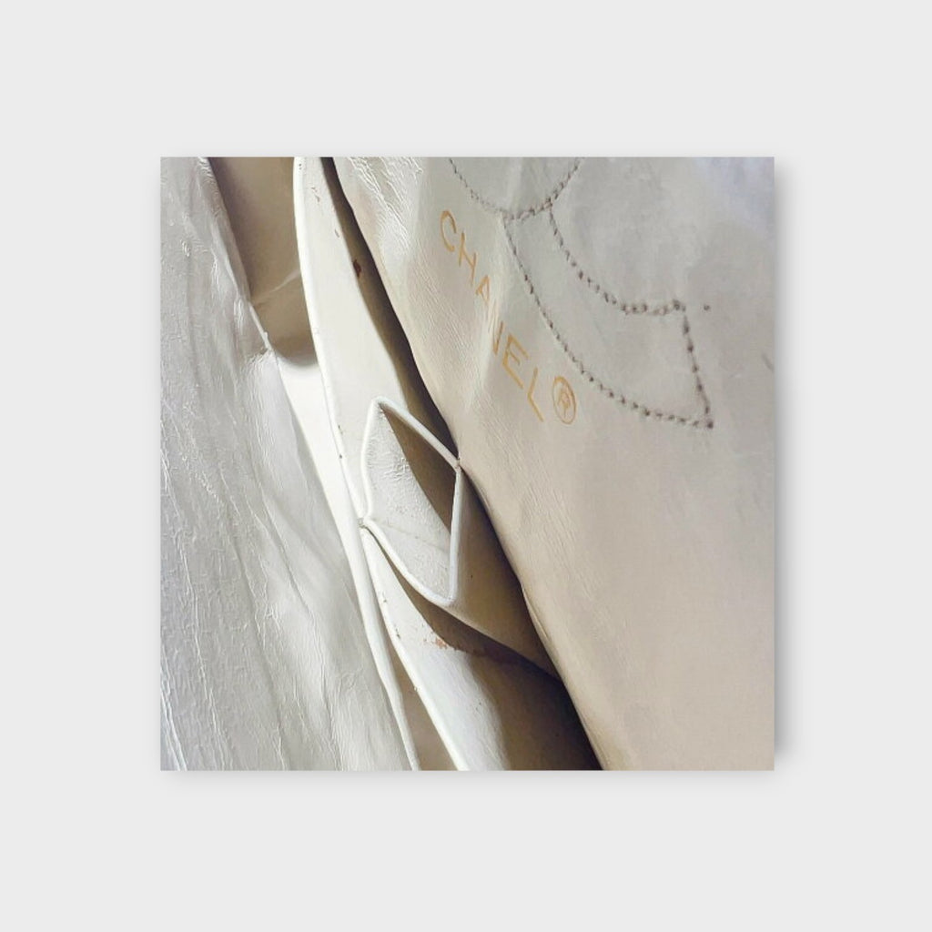 Chanel Classic Double Flap Bag 25 Beige Lambskin with Chain Strap and CC Logo【B】
