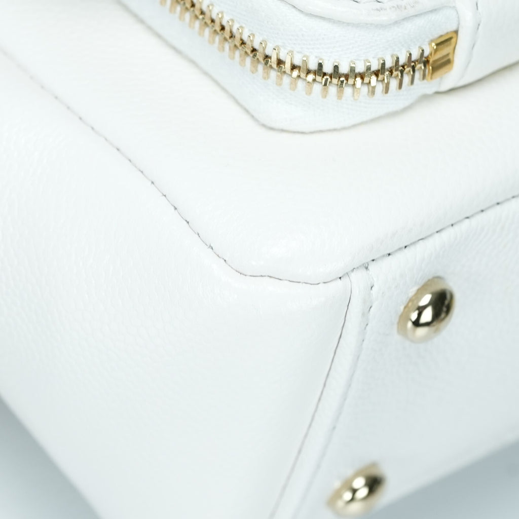 Last Sale CHANEL Matelasse Affinity 2Way Shoulder Bag Caviar calfskin White