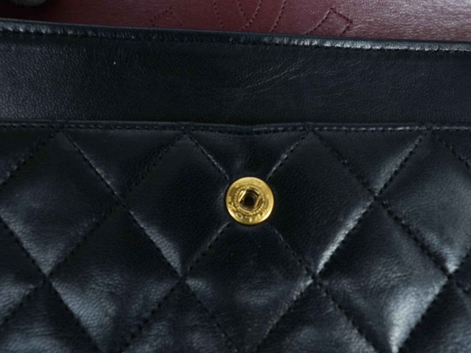 CHANEL Matelasse 25 Double Flap Vintage Chain Shoulder Bag Black Gold