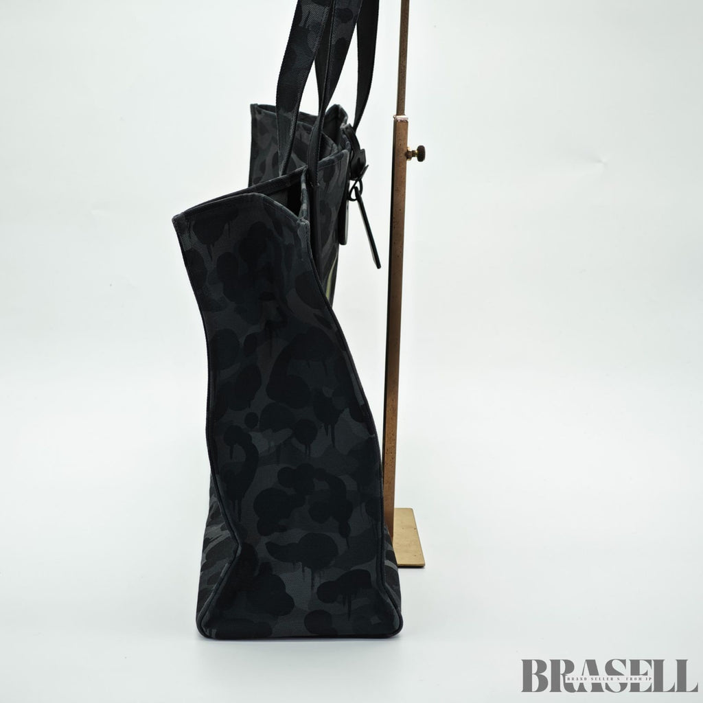 COACH Camo Print and Rexy Tote CCD11 A5F Dinosaur Tote Bag Black